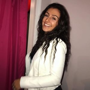 Meet your Posher, Dezi